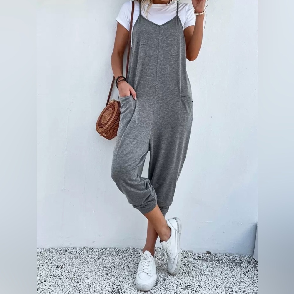 SHEIN Women’s Casual Gray Jumpsuit/Romper With Pockets Size Large